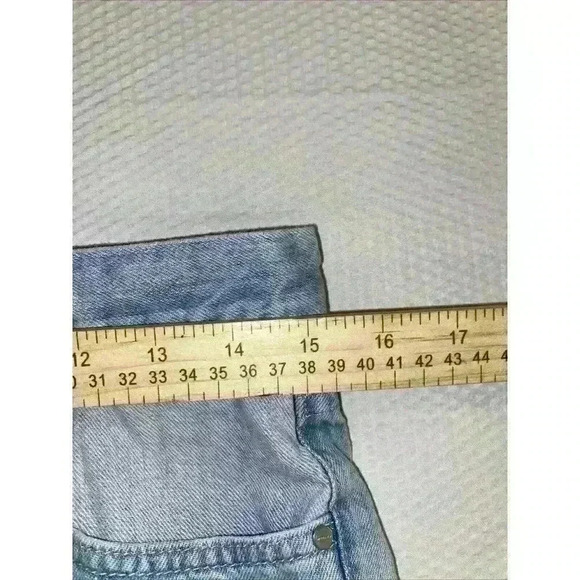 Big Star Kyle Boyfriend Denim Jean Shorts Size 28 Daisy Dukes - Picture 3 of 6